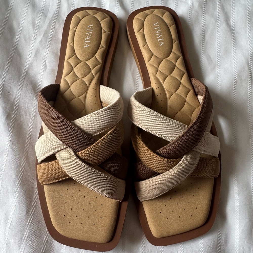 VIVAIA Women's Brown and Cream Cross-Strap Sandals